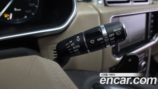 Land Rover Range Rover (IV) 4.4 SDV8 Vogue SE DIESEL 2014 — фото 17