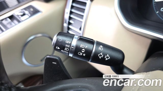 Land Rover Range Rover (IV) 4.4 SDV8 Vogue SE DIESEL 2014 — фото 18