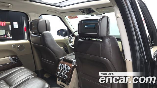 Land Rover Range Rover (IV) 4.4 SDV8 Vogue SE DIESEL 2014 — фото 19