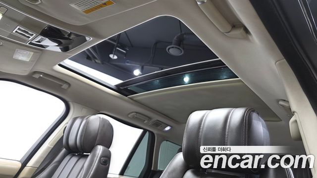 Land Rover Range Rover (IV) 4.4 SDV8 Vogue SE DIESEL 2014 — фото 30
