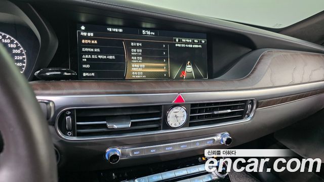 Genesis G90 3.3 T AWD Premium 2021 — фото 15