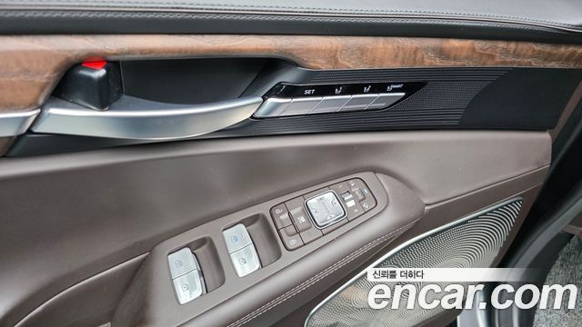 Genesis G90 3.3 T AWD Premium 2021 — фото 27