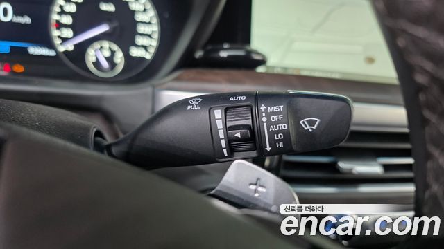 Genesis G90 3.3 T AWD Premium 2021 — фото 28