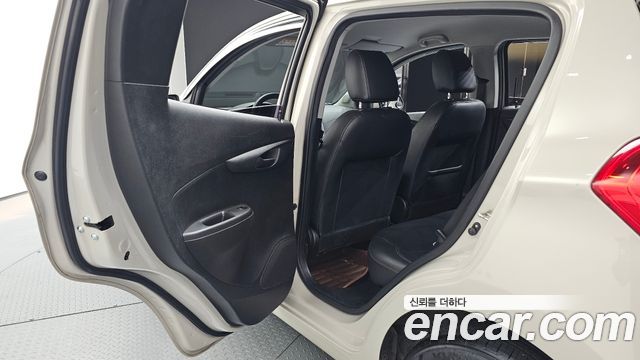 Chevrolet Next Spark LT Plus 2016 — фото 12