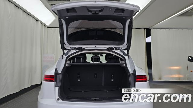 Jaguar E-PACE P250 S 2018 — фото 24