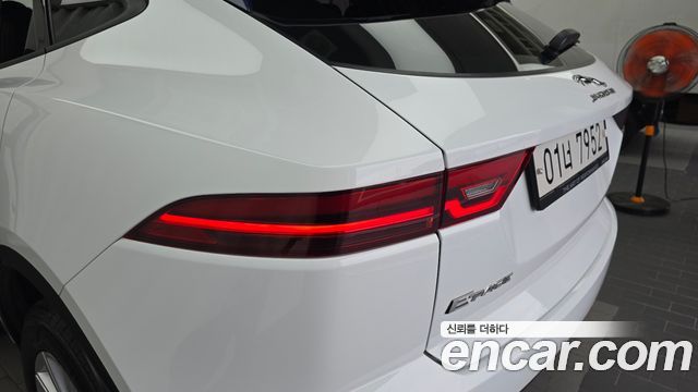 Jaguar E-PACE P250 S 2018 — фото 29