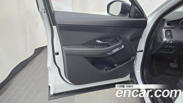 Jaguar E-PACE P250 S 2018 — фото 30
