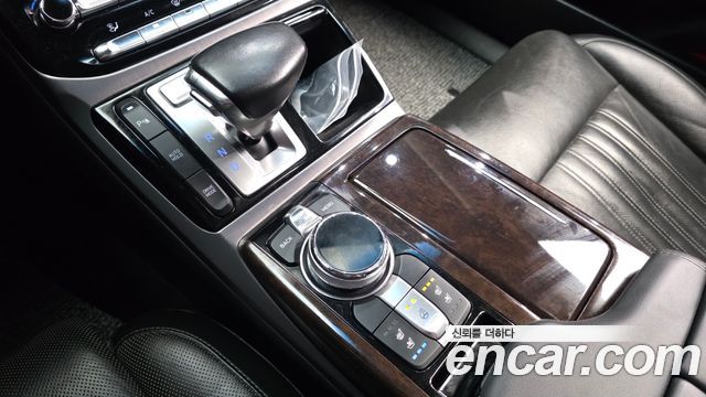 Genesis EQ900 3.3 T-GDI AWD Luxury 2016 — фото 9