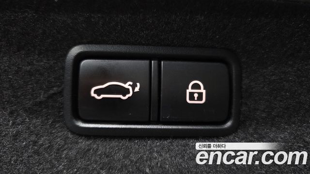 Genesis EQ900 3.3 T-GDI AWD Luxury 2016 — фото 37