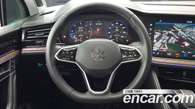 Volkswagen Touareg (III) 3.0 TDI Prestige 2024 — фото 14