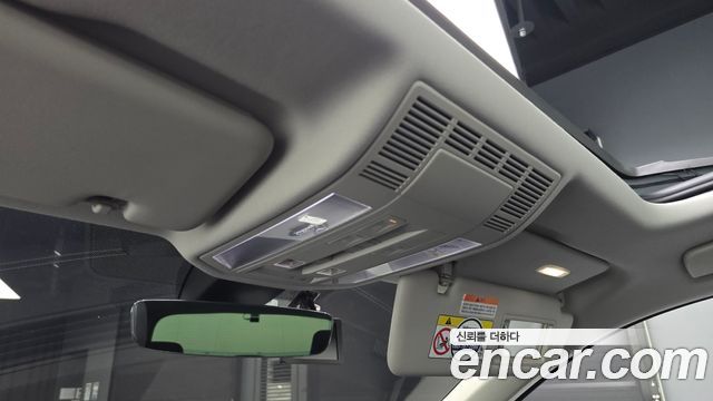 Volkswagen Touareg (III) 3.0 TDI Prestige 2024 — фото 28