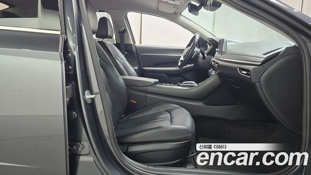Hyundai Sonata (DN8) 1.6 Turbo Premium Family 2021 — фото 11