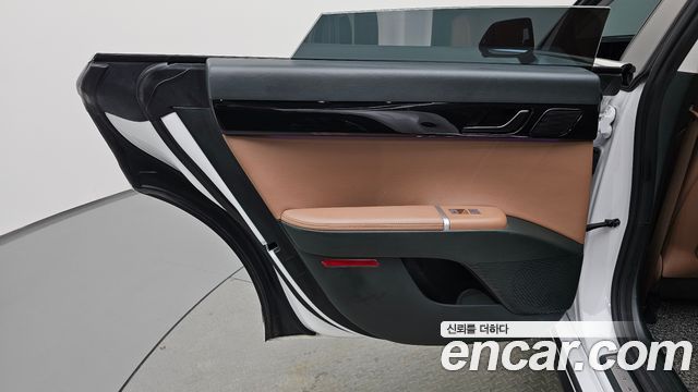Hyundai Grandeur Hybrid (GN7) Exclusive 2023 — фото 25