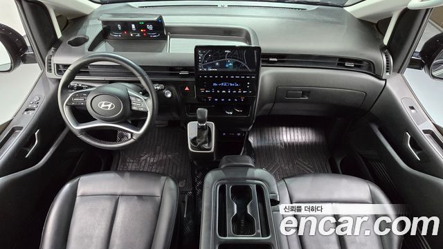 Hyundai Staria Tourer 11-Seater Modern 2025 — фото 7