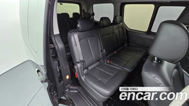 Hyundai Staria Tourer 11-Seater Modern 2025 — фото 15