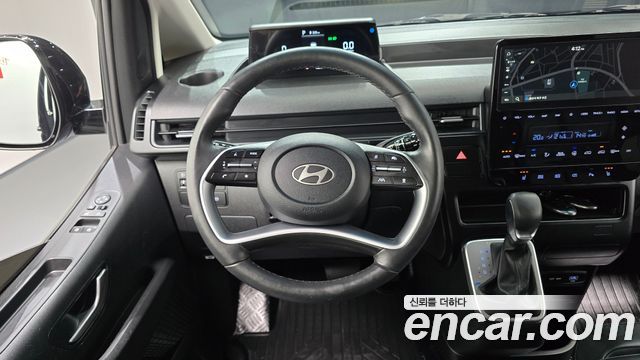 Hyundai Staria Tourer 11-Seater Modern 2025 — фото 17