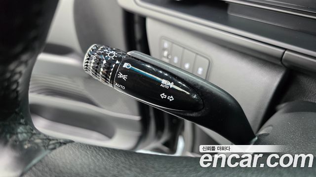 Hyundai Staria Tourer 11-Seater Modern 2025 — фото 20