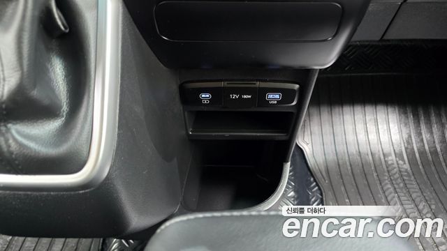 Hyundai Staria Tourer 11-Seater Modern 2025 — фото 22