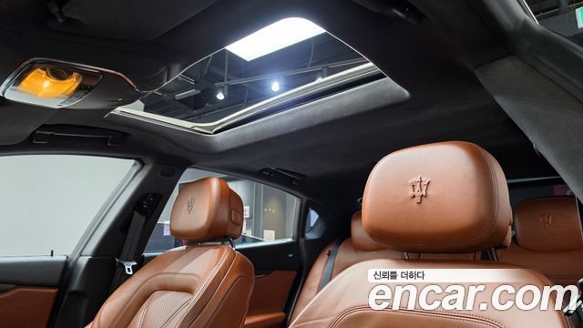 Maserati Quattroporte S Q4 3.0 V6 2014 — фото 19