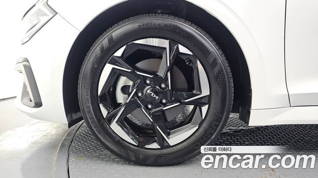 Kia K5 (III) 2.0 Prestige 2024 — фото 5