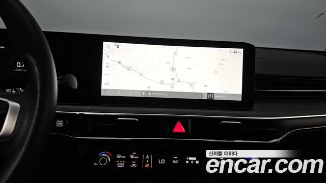 Kia K5 (III) 2.0 Prestige 2024 — фото 13
