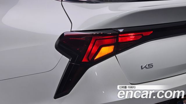 Kia K5 (III) 2.0 Prestige 2024 — фото 23