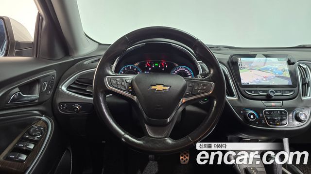 Chevrolet Malibu 2.0 Turbo LTZ Premium 2017 — фото 13