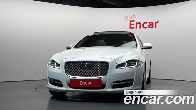 Jaguar XJ 3.0D Premium Luxury LWB X351 2016 — фото 3
