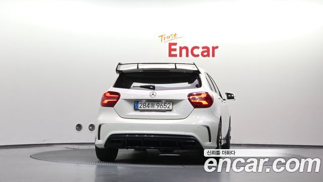 Mercedes-Benz A-Class (W176) A45 AMG 4MATIC 2018 — фото 4
