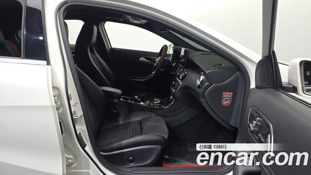 Mercedes-Benz A-Class (W176) A45 AMG 4MATIC 2018 — фото 11