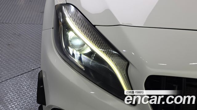 Mercedes-Benz A-Class (W176) A45 AMG 4MATIC 2018 — фото 22