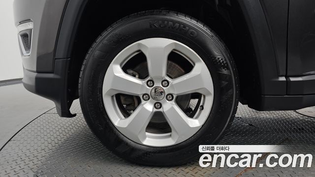 Jeep Compass (II) 2.4 Limitied AWD 2019 — фото 5