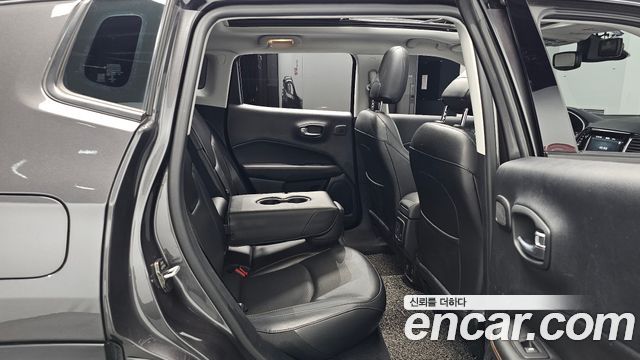 Jeep Compass (II) 2.4 Limitied AWD 2019 — фото 11