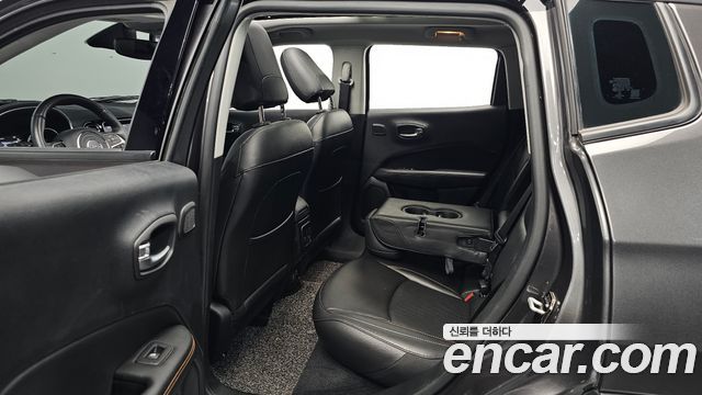 Jeep Compass (II) 2.4 Limitied AWD 2019 — фото 12