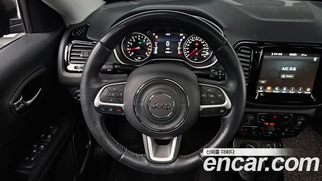 Jeep Compass (II) 2.4 Limitied AWD 2019 — фото 13