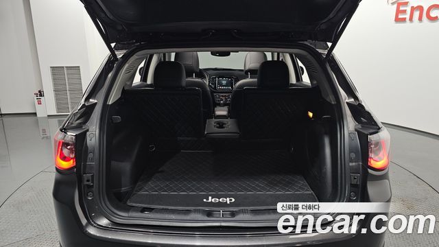 Jeep Compass (II) 2.4 Limitied AWD 2019 — фото 20