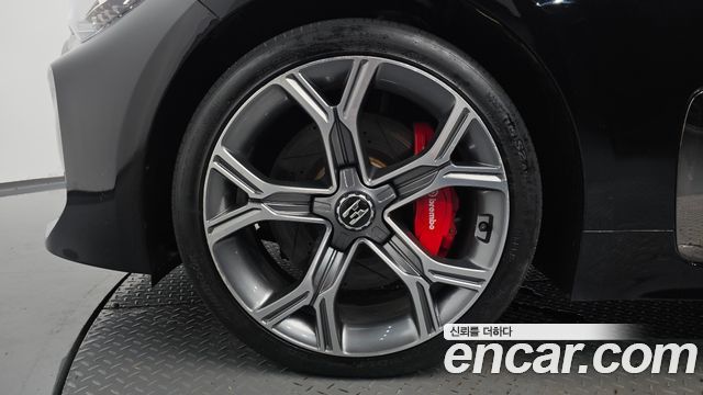 Kia Stinger 3.3 Turbo AWD GT 2020 — фото 5