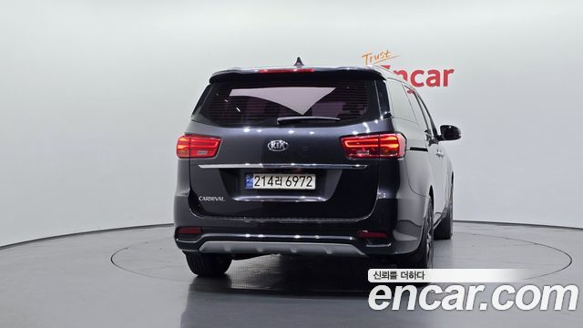 Kia Carnival Gasoline 9-Seater Noblesse Special 2019 — фото 4