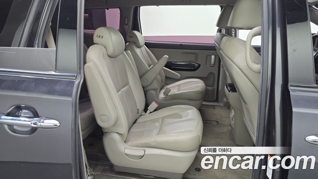 Kia Carnival Gasoline 9-Seater Noblesse Special 2019 — фото 11