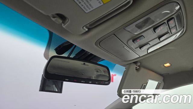 Kia Carnival Gasoline 9-Seater Noblesse Special 2019 — фото 30
