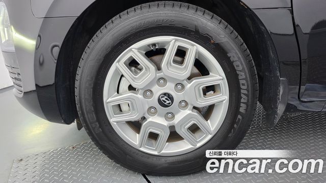 Hyundai Staria L3.5 Cargo 5-Seater Modern 2025 — фото 5
