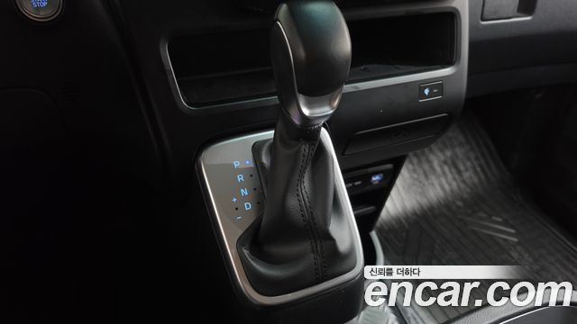 Hyundai Staria L3.5 Cargo 5-Seater Modern 2025 — фото 9