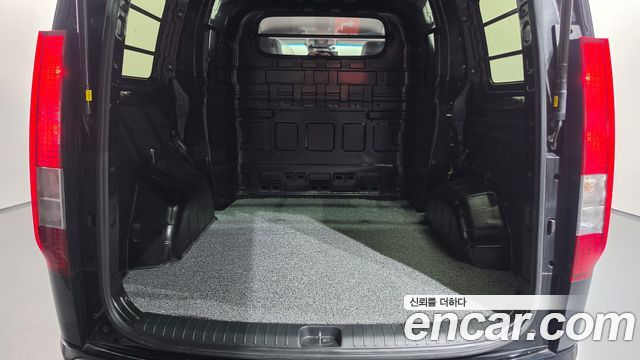 Hyundai Staria L3.5 Cargo 5-Seater Modern 2025 — фото 19