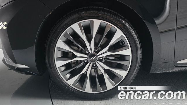 Kia K8 2.5 Gasoline 2WD Signature 2023 — фото 5