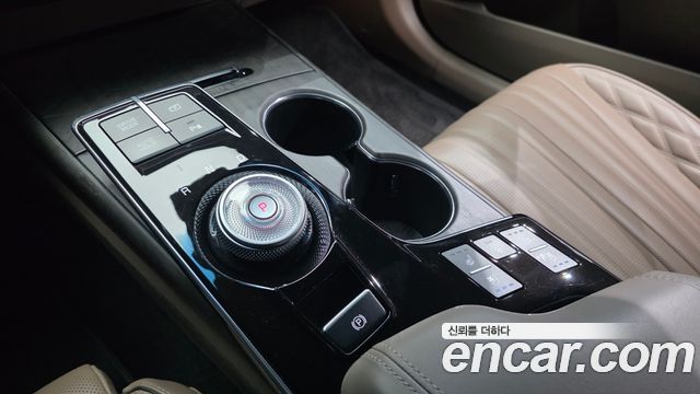 Kia K8 2.5 Gasoline 2WD Signature 2023 — фото 9
