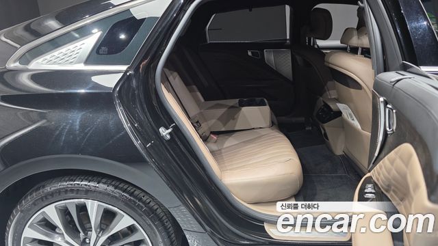 Kia K8 2.5 Gasoline 2WD Signature 2023 — фото 12