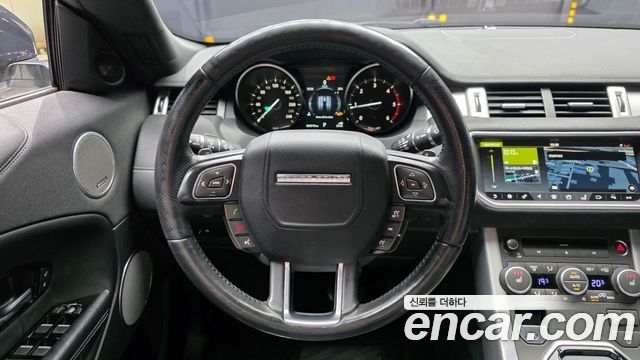 Land Rover Range Rover Evoque 2.0 TD4 SE Dynamic Convertible 2018 — фото 13