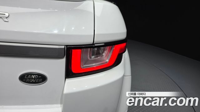 Land Rover Range Rover Evoque 2.0 TD4 SE Dynamic Convertible 2018 — фото 23