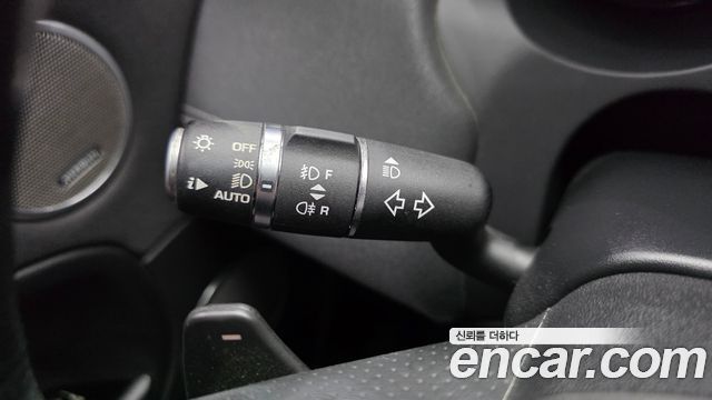 Land Rover Range Rover Evoque 2.0 TD4 SE Dynamic Convertible 2018 — фото 27