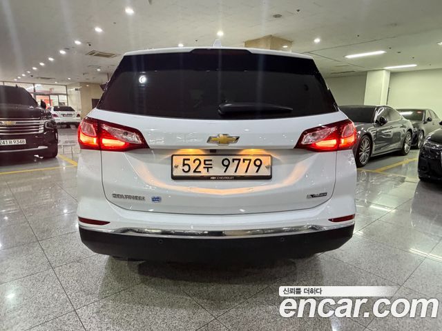 Chevrolet Equinox 2WD Premier 2018 — фото 4